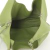 Bottega Veneta small model handbag in green grained leather - Detail D2 thumbnail