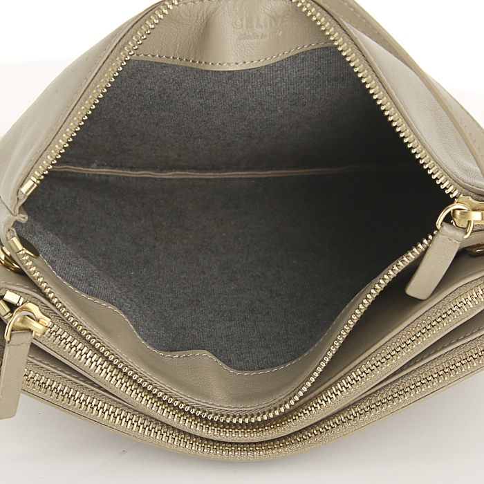 Celine shoulder bag in beige leather - Detail D2