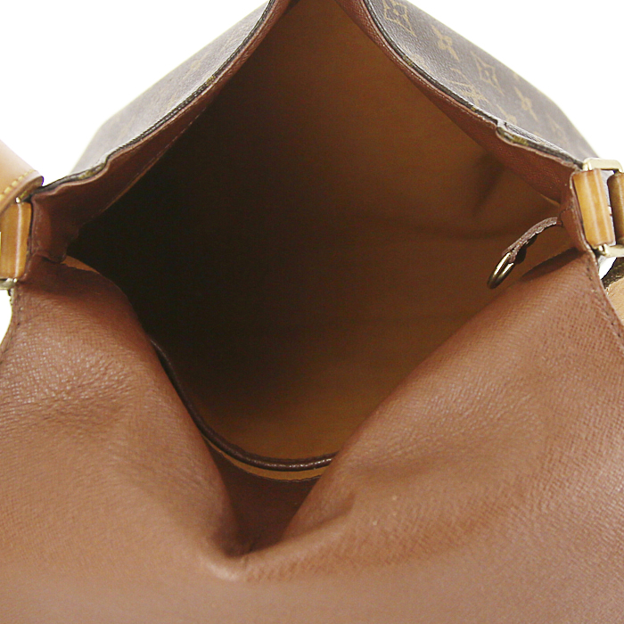 Louis Vuitton Musette Salsa shoulder bag in monogram canvas and natural leather - Detail D2