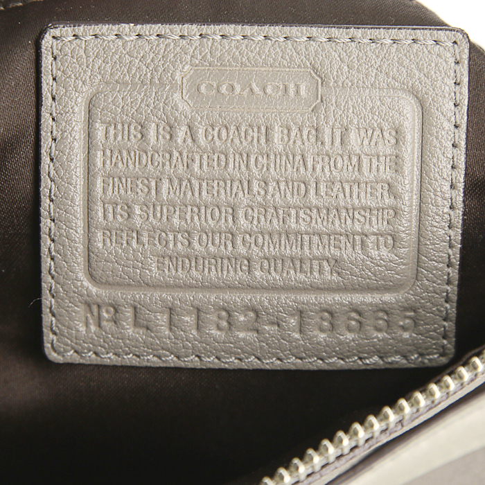Coach handbag in grey grained leather and beige leather - Detail D3