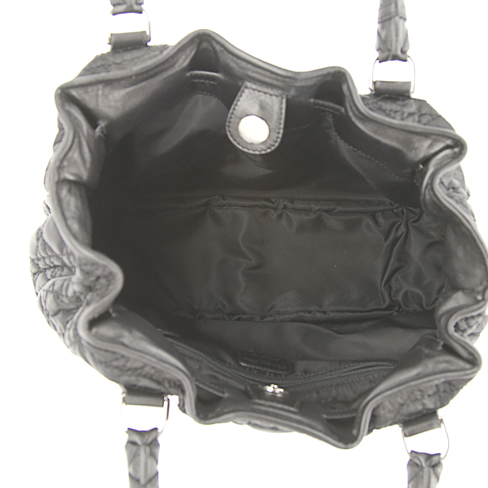 Sac à main Dior Lovely en toile cannage noire et cuir noir - Detail D2