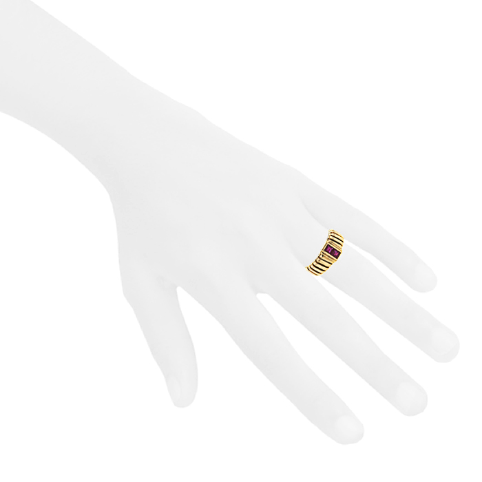 Bulgari Tubogas ring in yellow gold and ruby - Detail D1