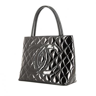 Bolso Cabás Chanel Médaillon en cuero acolchado negro