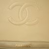 Sac à main Chanel Timeless en cuir matelassé beige - Detail D4 thumbnail