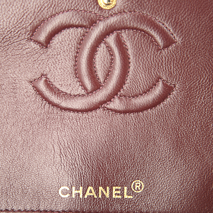 Chanel Timeless handbag in black quilted leather - Detail D4