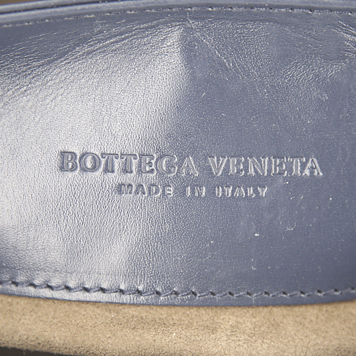 Bolso de mano Bottega Veneta Roma modelo pequeño en cuero intrecciato azul gris - Detail D4