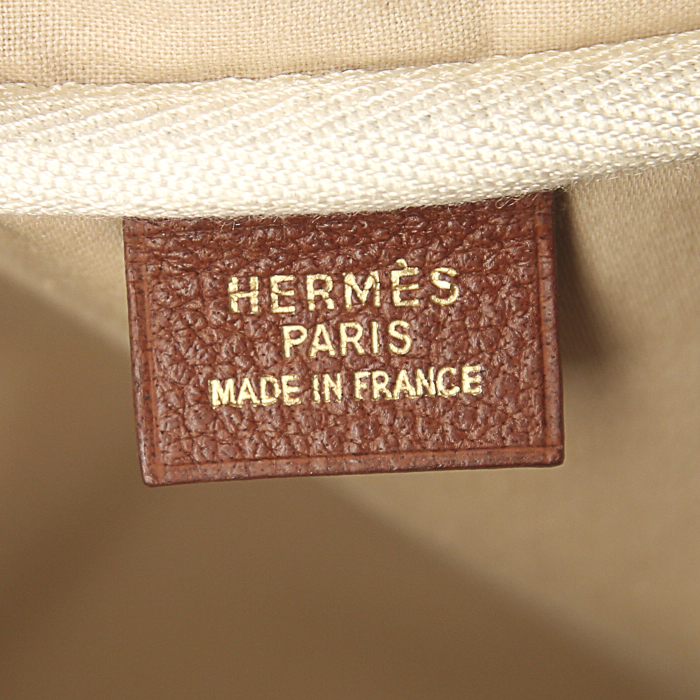 Sac de voyage Hermes Victoria en toile beige et cuir togo marron-havane - Detail D3
