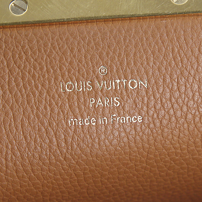 Borsa a spalla Louis Vuitton Olympe in tela monogram cerata e pelle marrone caramello - Detail D3