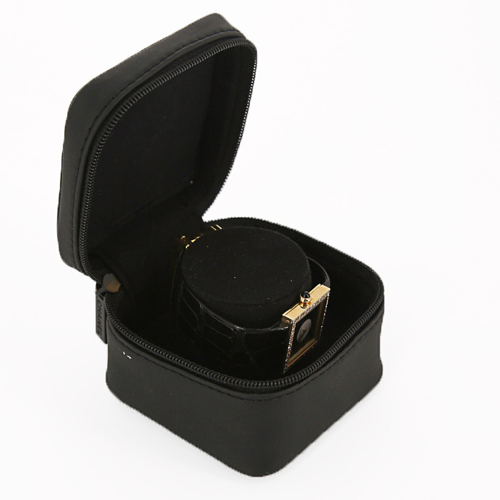 Chanel Mademoiselle watch in yellow gold - Detail D2