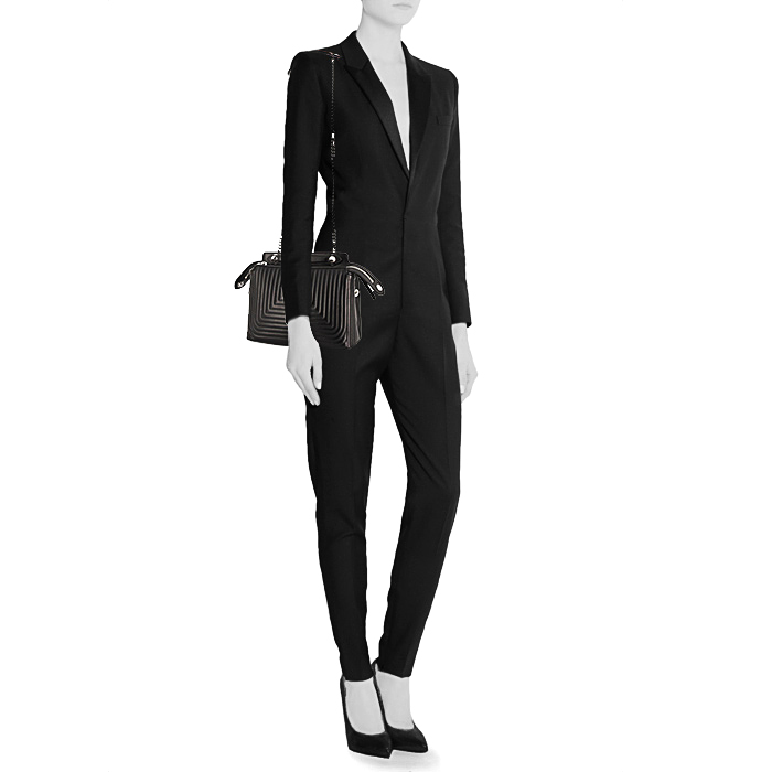 Bolso bandolera Fendi Dotcom Click en cuero negro - Detail D2