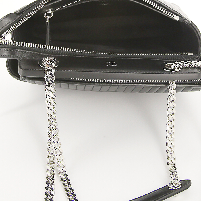 Bolso bandolera Fendi Dotcom Click en cuero negro - Detail D3