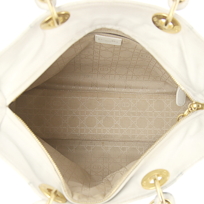 Bolso de mano Dior Lady Dior modelo grande en cuero cannage blanco - Detail D2