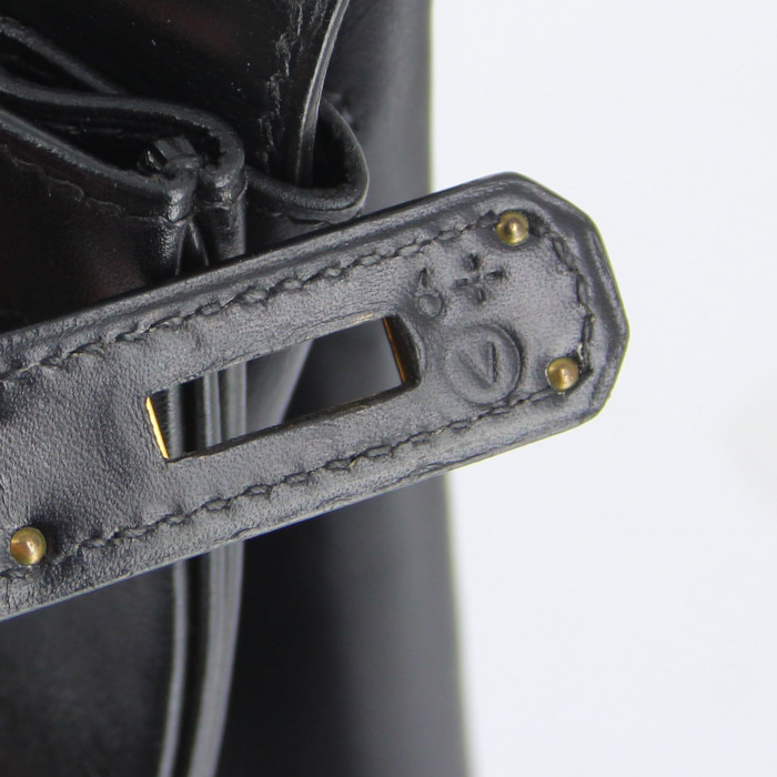 Hermes Kelly 32 cm handbag in black box leather - Detail D4