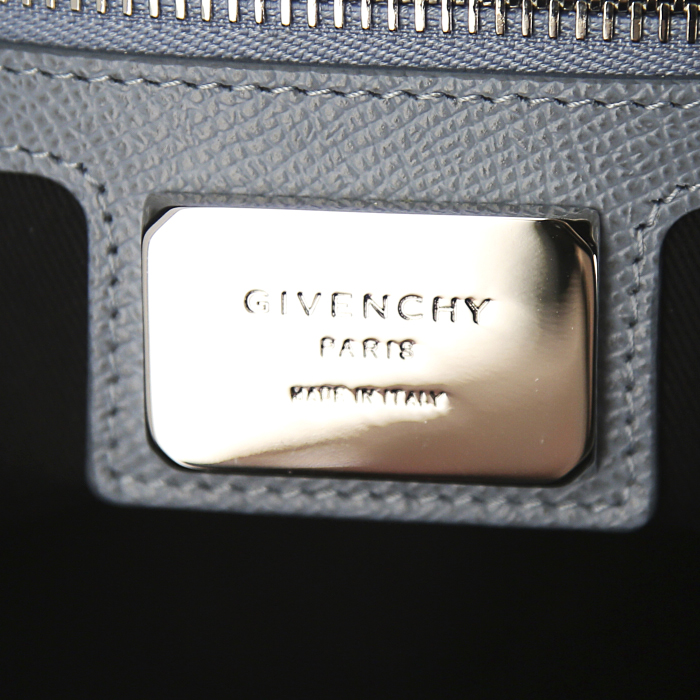 Borsa portadocumenti Givenchy Lucrezia in pelle martellata blu cadetto - Detail D4