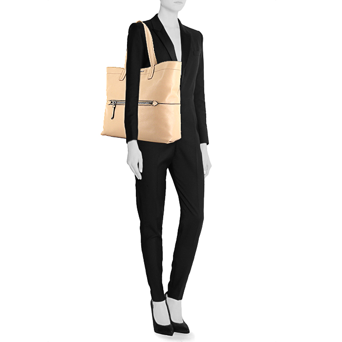 Bolso Cabás Miu Miu en cuero beige - Detail D1