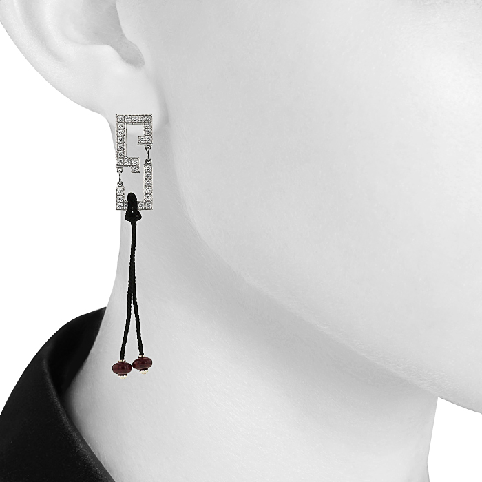 Pendientes colgantes Cartier Le Baiser du Dragon en oro blanco,  diamantes y rubíes