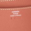 Bolso bandolera Hermes Constance modelo pequeño en cuero swift color salmón - Detail D4 thumbnail
