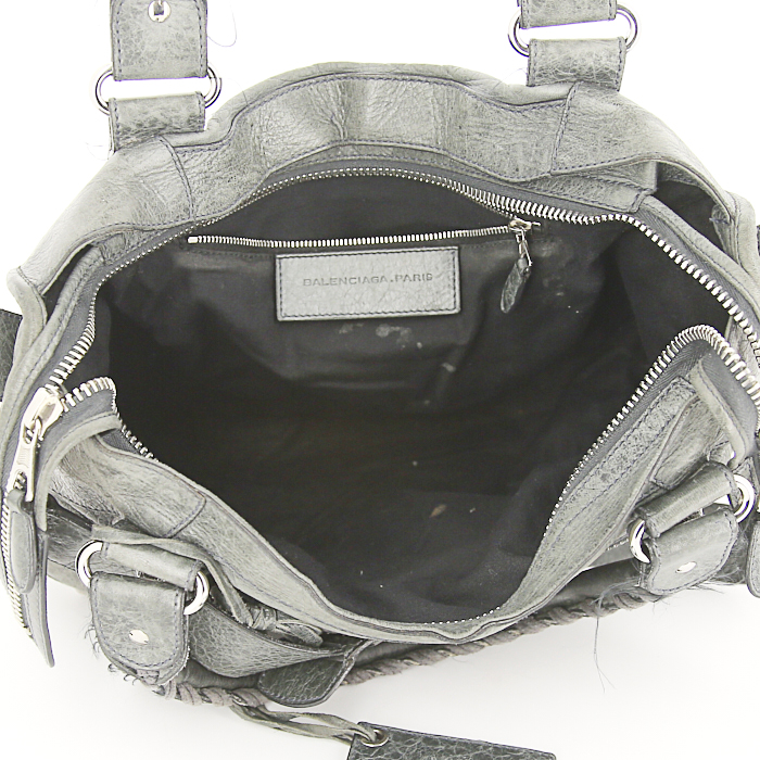 Balenciaga Giant City handbag in grey leather - Detail D3