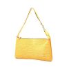 Bolsito de mano Louis Vuitton Pochette accessoires en cuero Epi amarillo - 00pp thumbnail