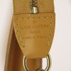Bolsito de mano Louis Vuitton Pochette accessoires en cuero Epi amarillo - Detail D3 thumbnail