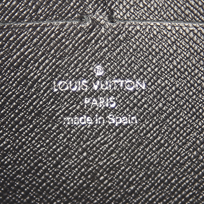 Billetera Louis Vuitton Zippy en cuero Epi negro - Detail D3