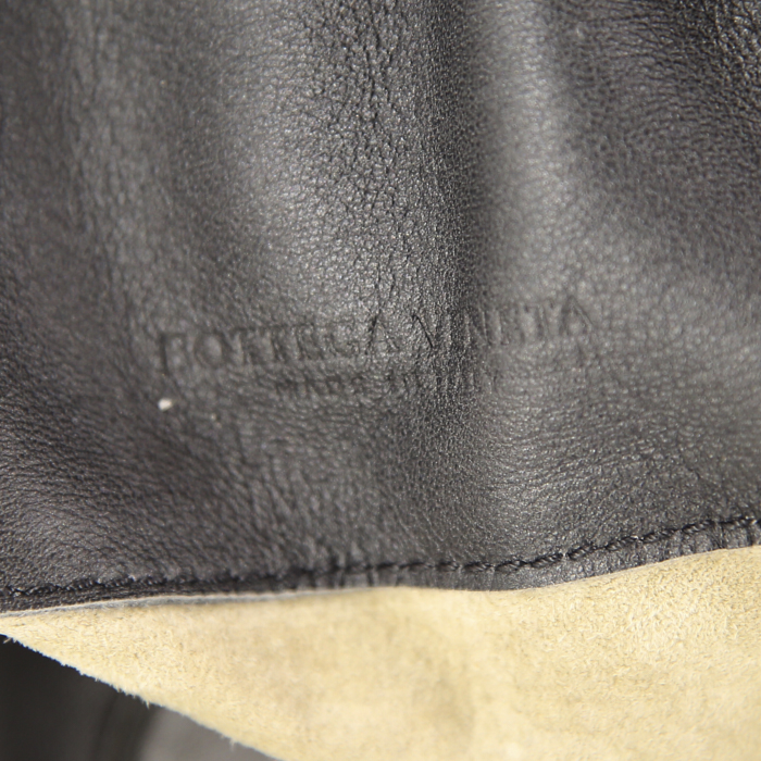 Bolso de mano Bottega Veneta Sloane en cuero trenzado gris - Detail D3