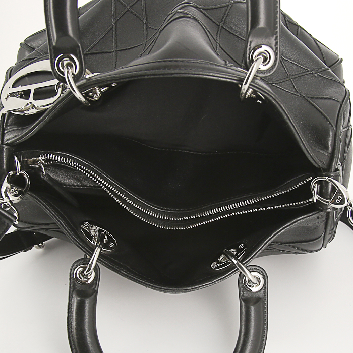 Bolso de mano Dior Granville Polochon en cuero cannage negro - Detail D3
