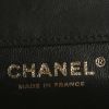 Sac bandoulière Chanel Mini Timeless en cuir matelassé noir - Detail D3 thumbnail