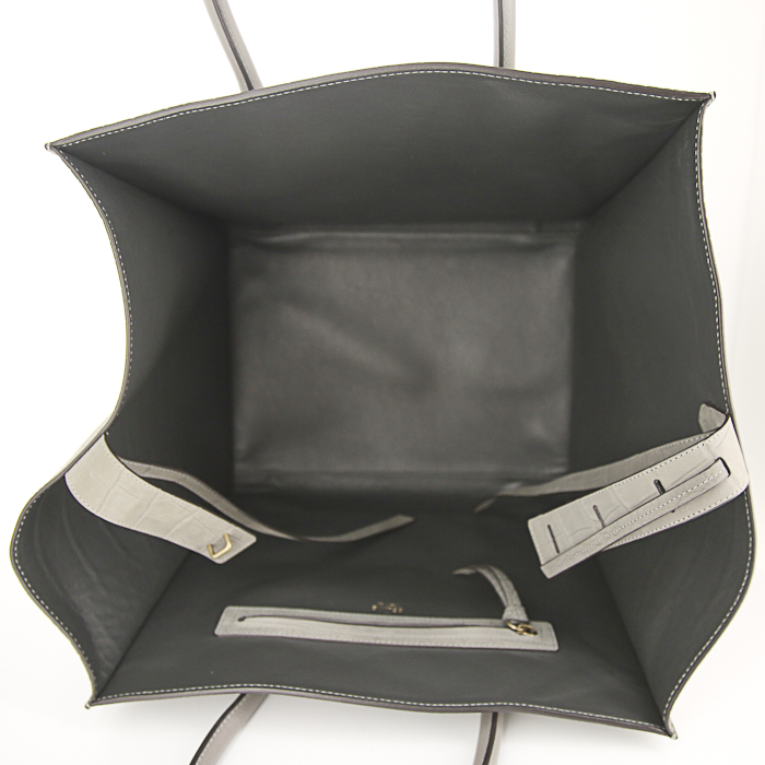 Bolso de mano Celine Phantom en cuero gris - Detail D2