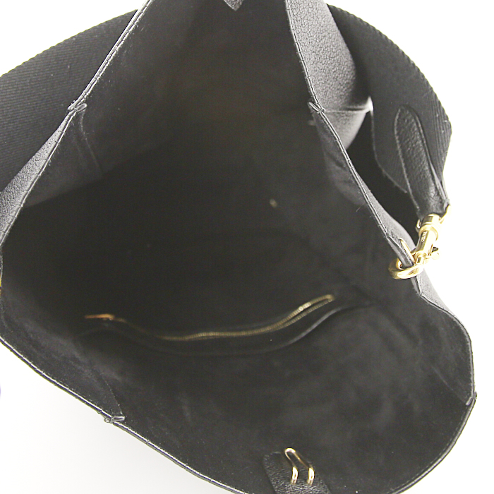 Céline Sac Sangle handbag in black grained leather - Detail D2