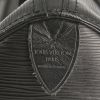 Sac à main Louis Vuitton Speedy 25 cm en cuir épi noir - Detail D3 thumbnail