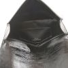 Bolsito de mano Saint Laurent en charol negro - Detail D2 thumbnail