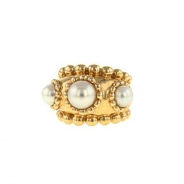 Anello Chanel Baroque in oro giallo e perle bianche