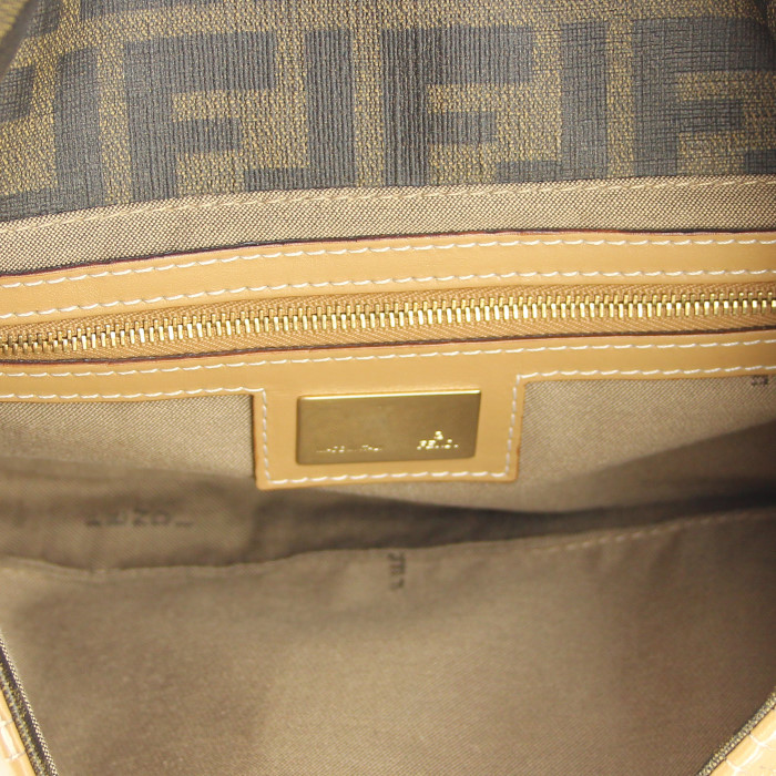 Borsa Baguette in pelle intrecciata marrone caramello - Detail D2