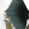 Bolso bandolera Hermes Evelyne en cuero togo verde pino - Detail D2 thumbnail
