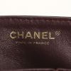 Sac à main Chanel Baguette en cuir vernis matelassé bleu-nuit - Detail D3 thumbnail