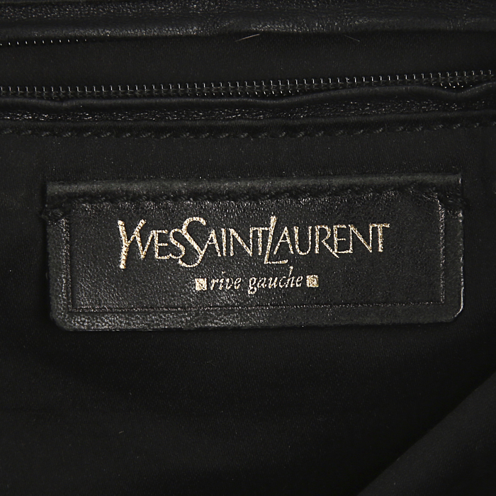 Borsa a tracolla Yves Saint Laurent Muse modello grande in pelle nera - Detail D4