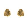 Chanel Camelia earrings in yellow gold - 00pp thumbnail