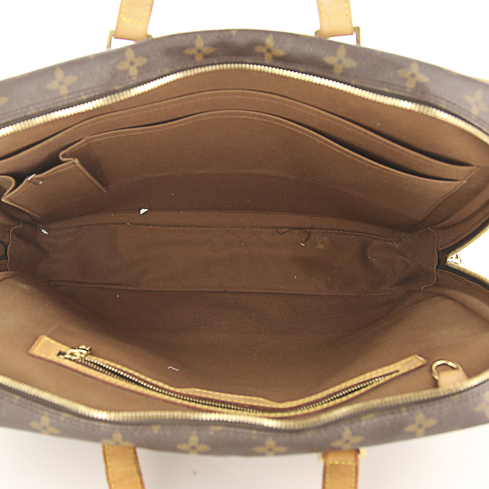 Porta-documentos Louis Vuitton Pegase en lona Monogram y cuero natural - Detail D2