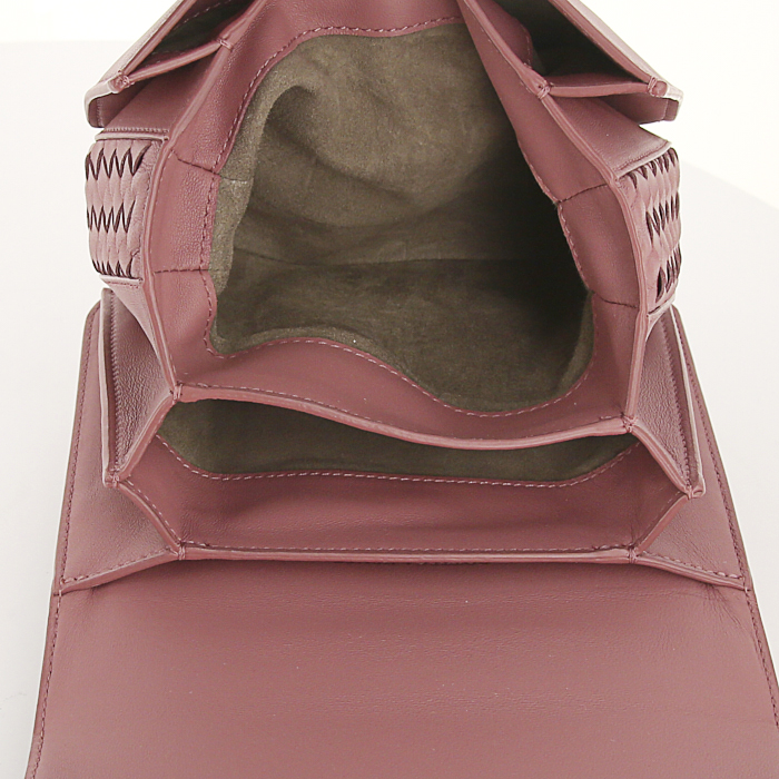 Borsa a tracolla Bottega Veneta in pelle verniciata a fiori e pelle ayers rosa - Detail D3