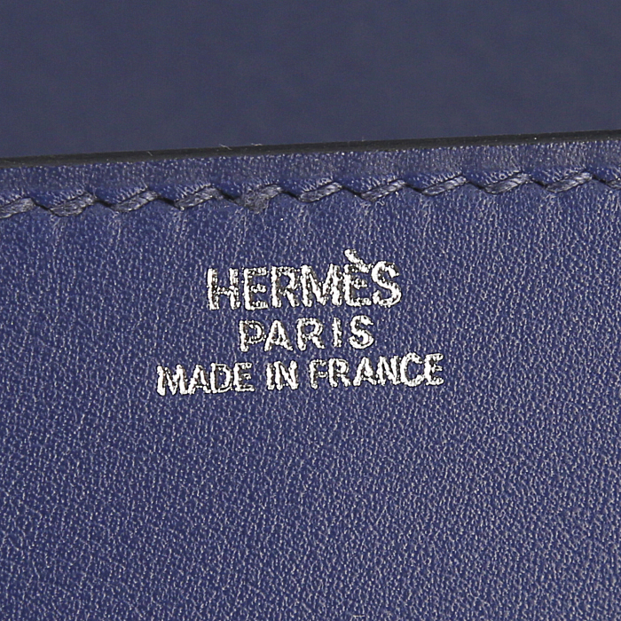 Bolsito de mano Hermès Médor en cuero swift azul saphir - Detail D3