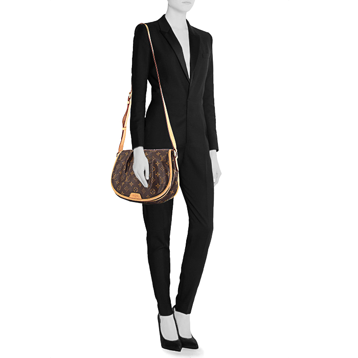 Louis Vuitton Menilmontant small model shoulder bag in brown monogram canvas and natural leather - Detail D1