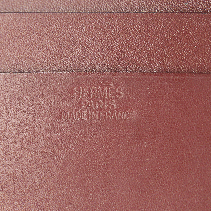 Cartera para tarjetas Hermès en cuero box color burdeos - Detail D2
