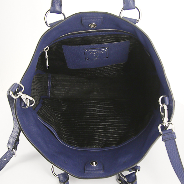 Prada Daino shopping bag in blue leather - Detail D3