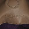 Bolso de mano Bottega Veneta Campana en cuero intrecciato marrón - Detail D3 thumbnail