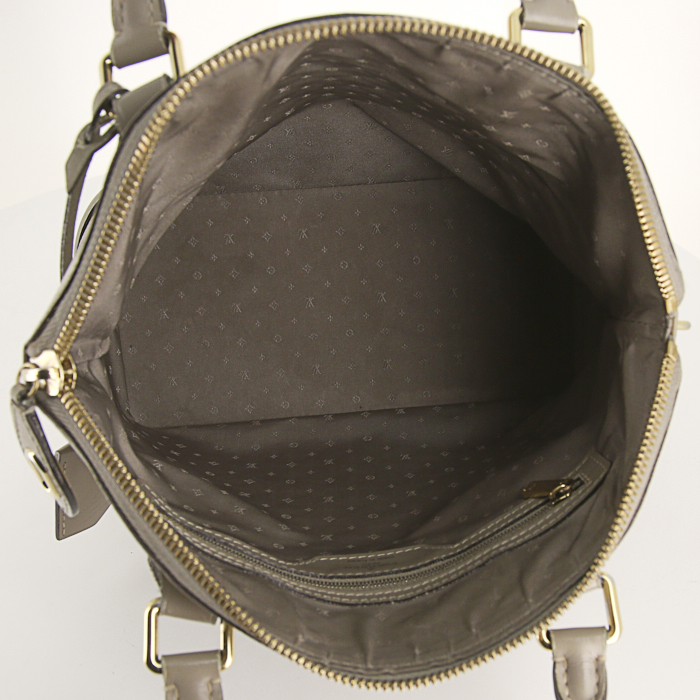 Louis Vuitton Lockit  handbag in etoupe suhali leather - Detail D3