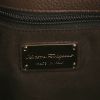 Bolso de mano Salvatore Ferragamo en cuero granulado marrón - Detail D3 thumbnail