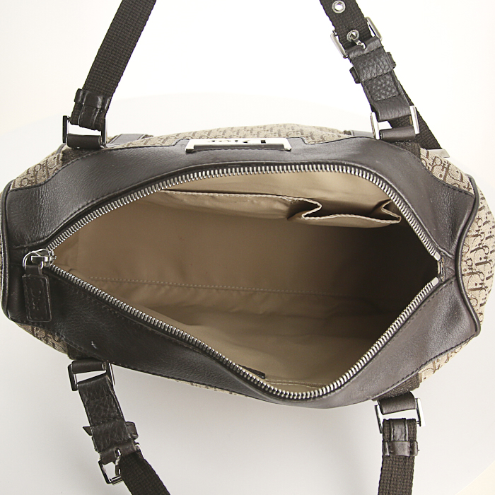 Bolso de mano Dior Speedy en lona Monogram beige y marrón y cuero marrón - Detail D2