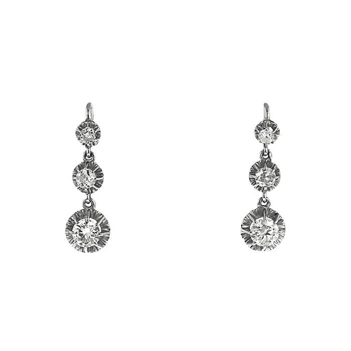 Paire de pendants d'oreilles époque Art Déco Vintage en platine et diamants