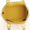 Bolso de mano Louis Vuitton Alma en cuero Epi amarillo - Detail D2 thumbnail